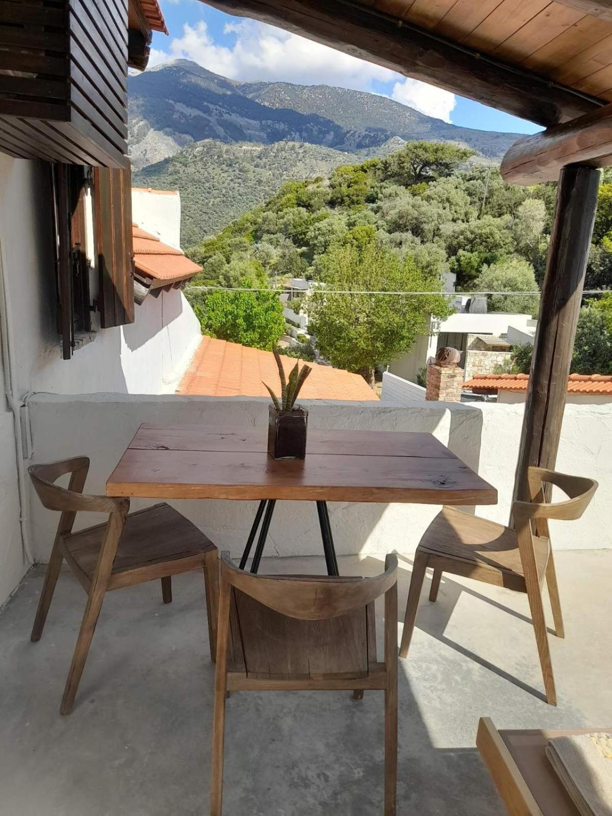 Monastery Estate Guesthouse Soúgia Esterno foto